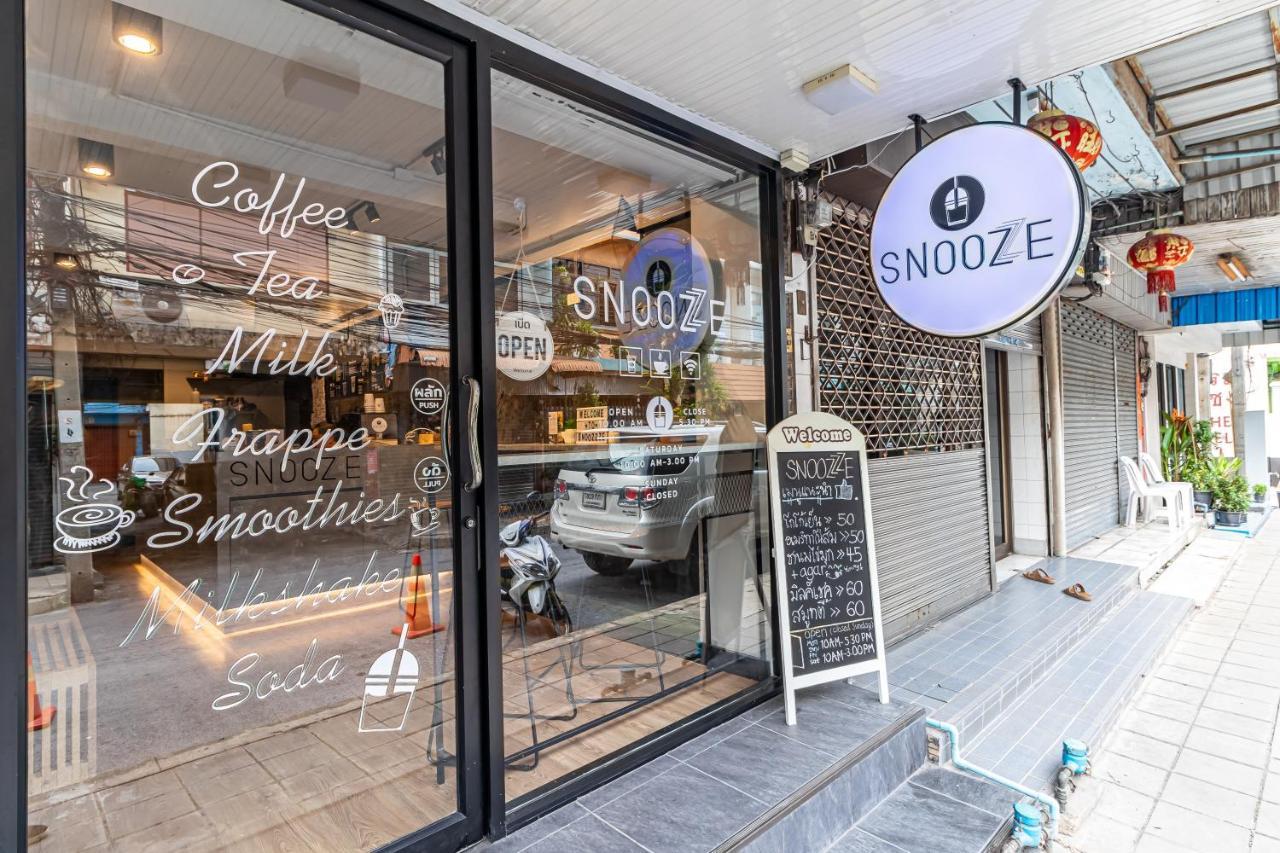 Snoozzze Hostel ใกล้รถไฟฟ้า ย่านบางรัก (Adults Only) Bangkok Kültér fotó
