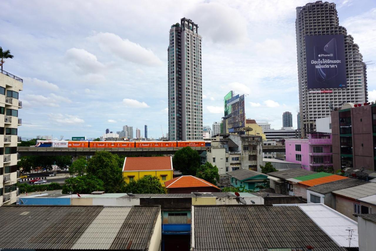 Snoozzze Hostel ใกล้รถไฟฟ้า ย่านบางรัก (Adults Only) Bangkok Kültér fotó