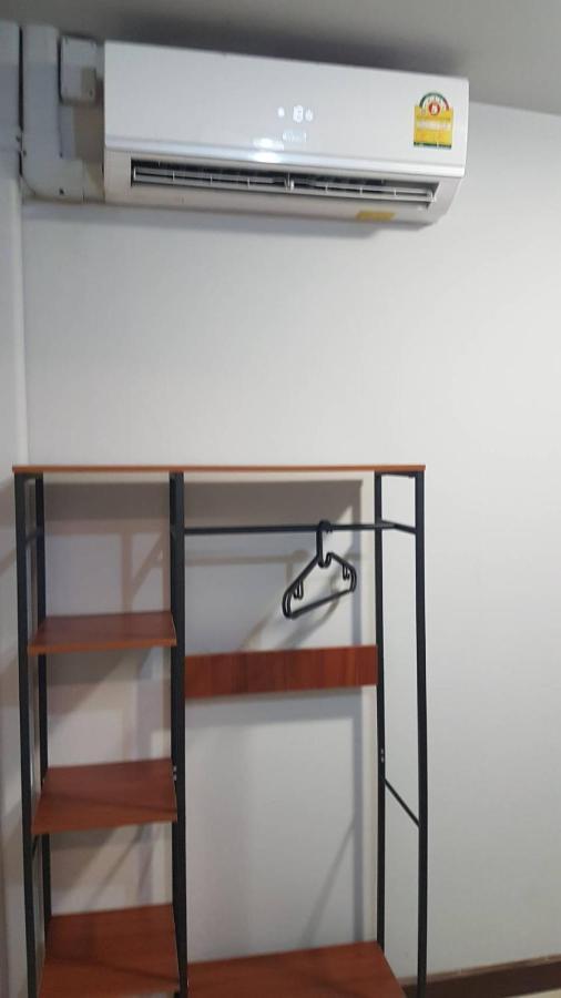 Snoozzze Hostel ใกล้รถไฟฟ้า ย่านบางรัก (Adults Only) Bangkok Kültér fotó